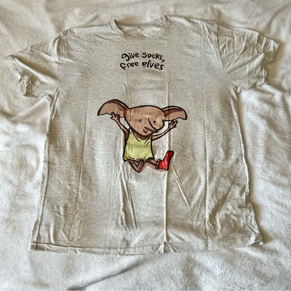 EUC Harry Potter fan tee